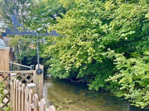 Photo 15- click for photo gallery